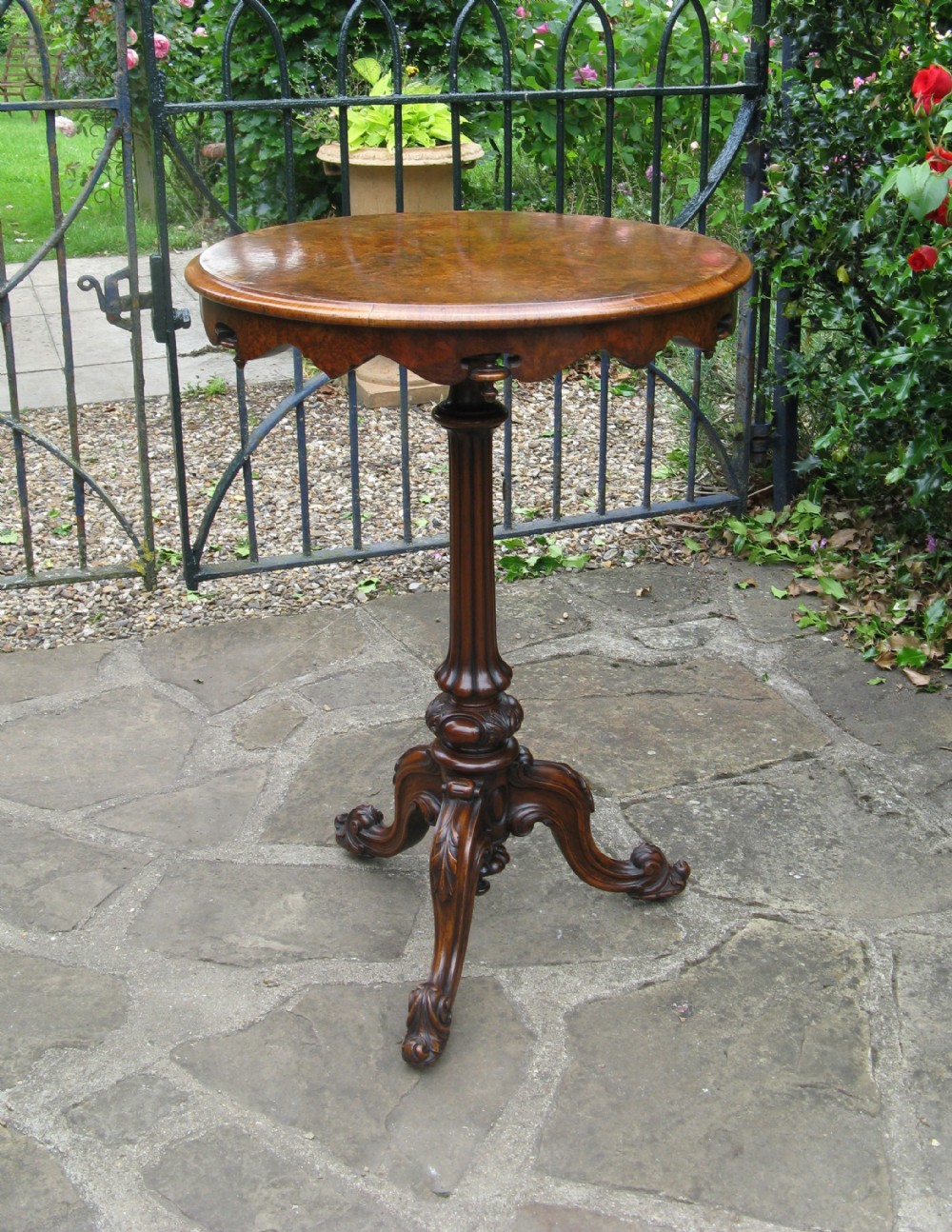 FINE VICTORIAN BURR WALNUT WINE TABLE circa 1870