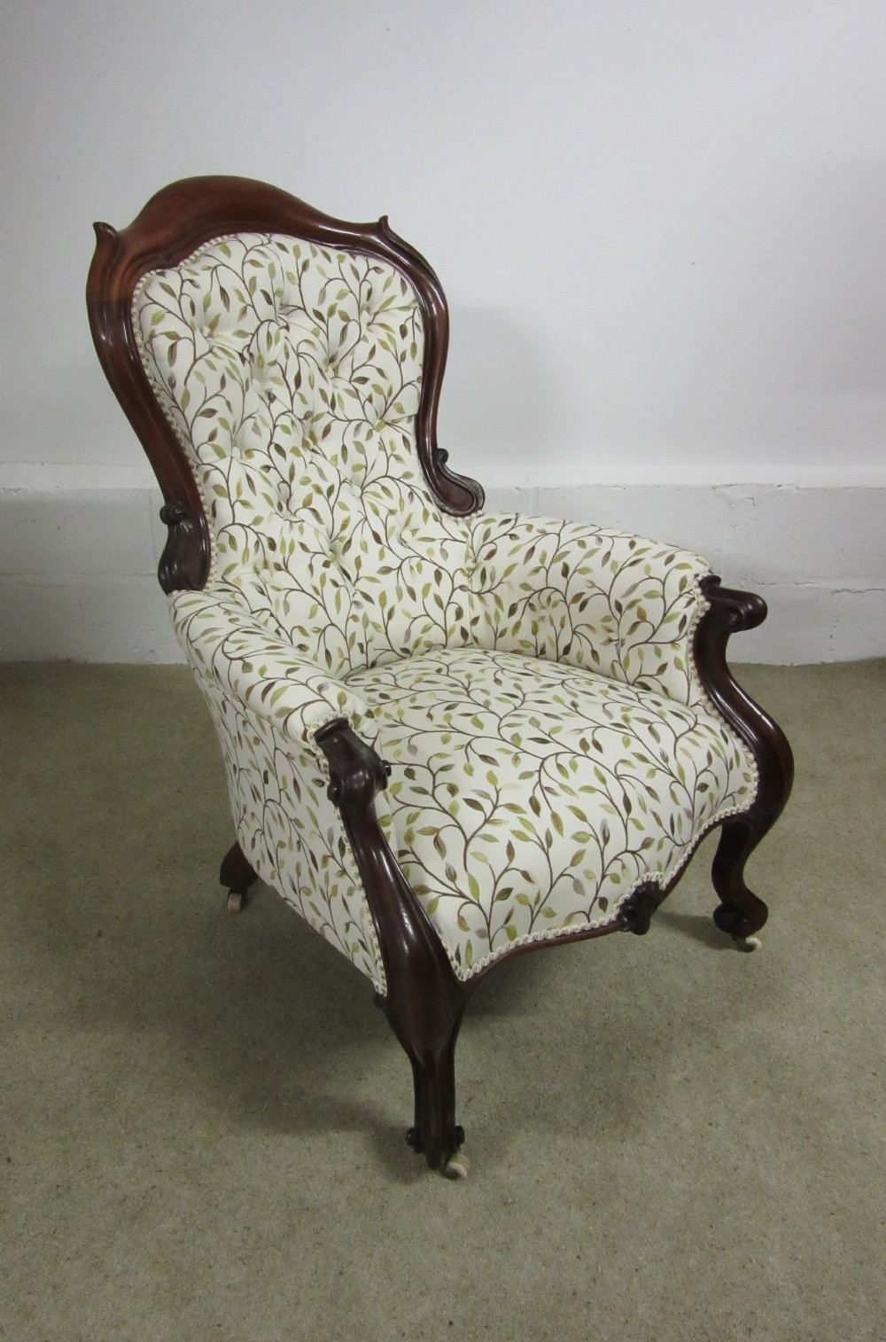 Fine Victorian Mahogany Button Back Arm Chair 