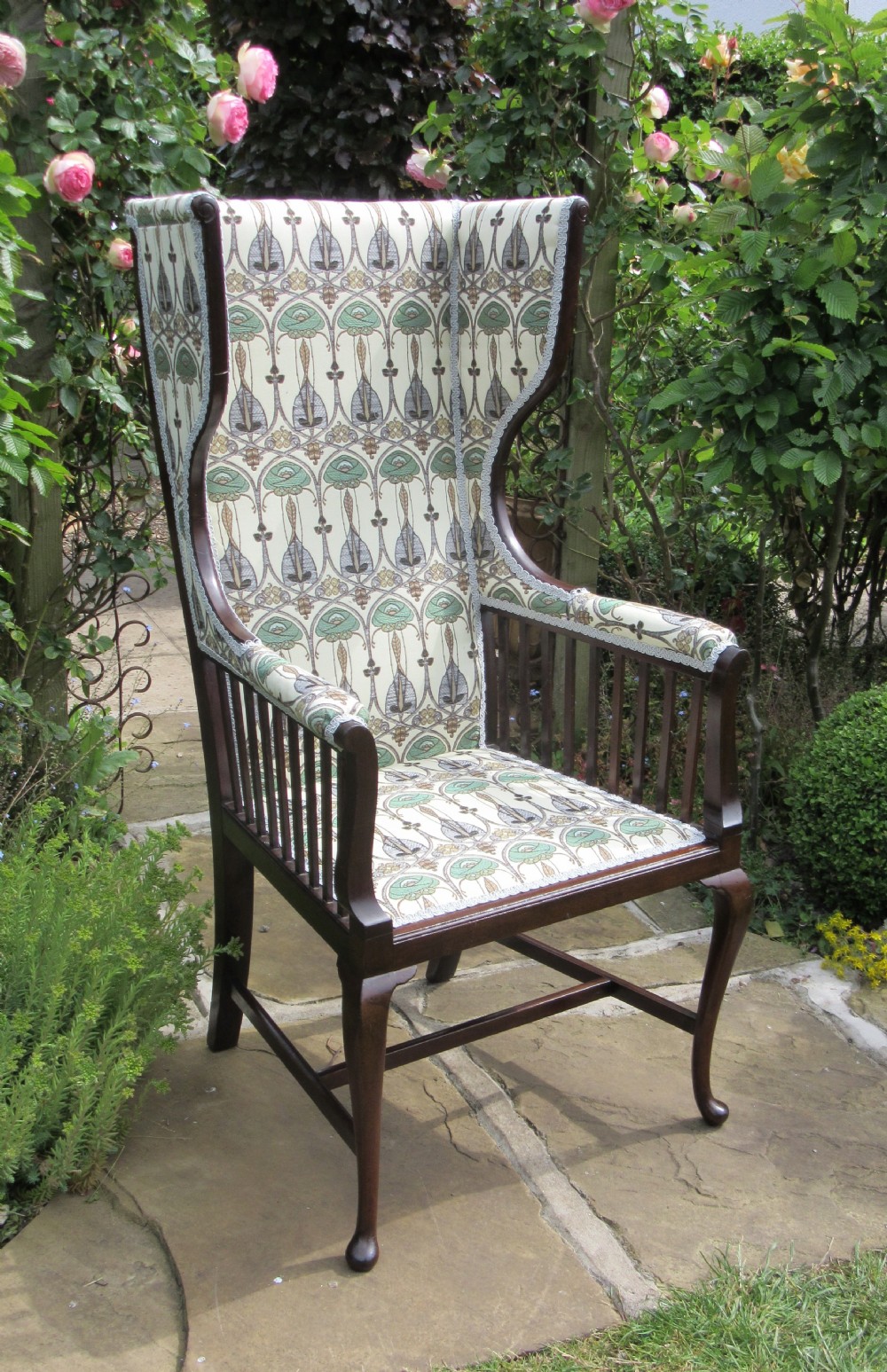 ARTISTIC LIBERTY STYLE MAHOGANY WING CHAIR circa 1900