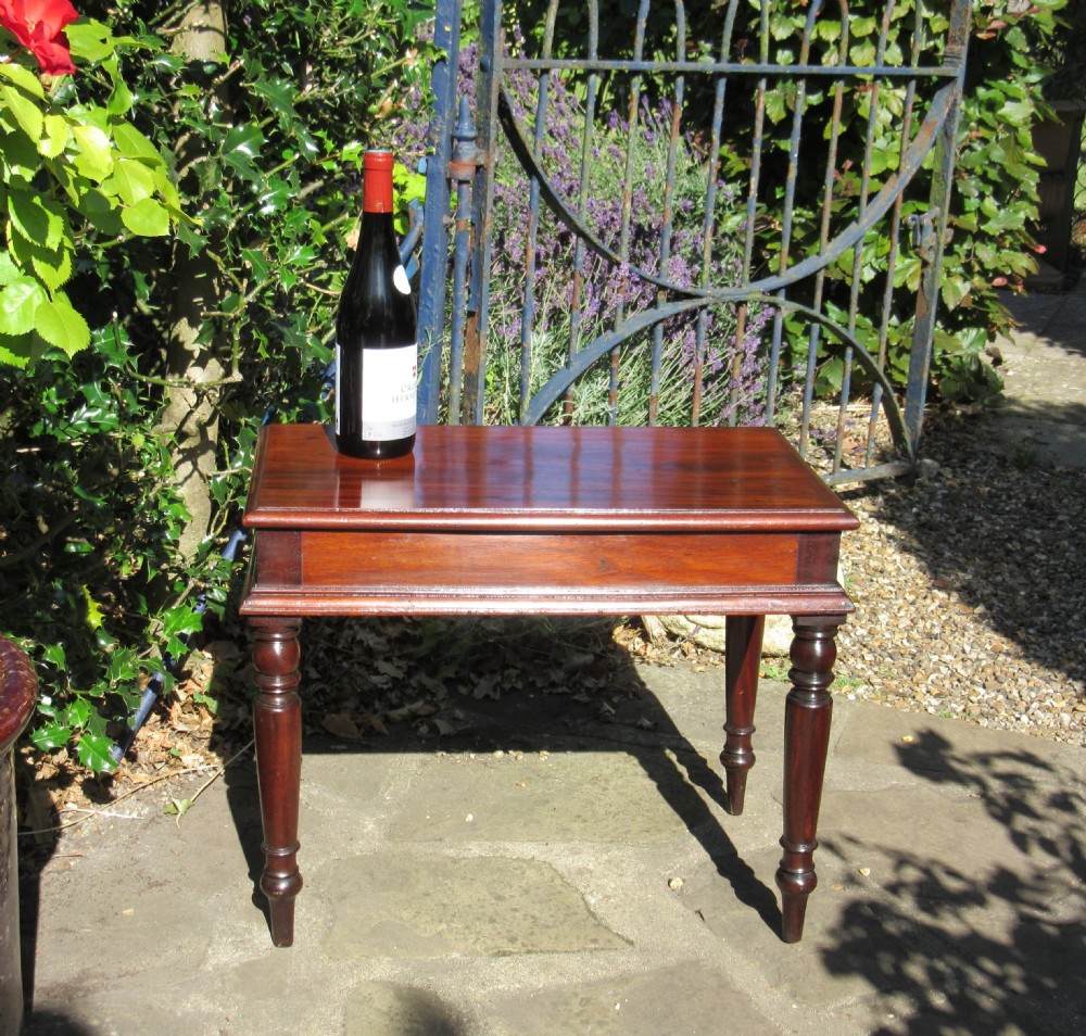 VICTORIAN MAHOGANY COFFEE TABLE c1860