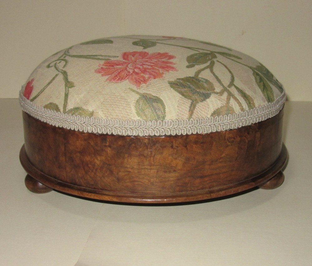 VICTORIAN BURR WALNUT CIRCULAR FOOTSTOOL c1870
