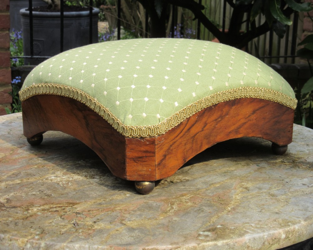 VICTORIAN WALNUT DOMED FOOTSTOOL
