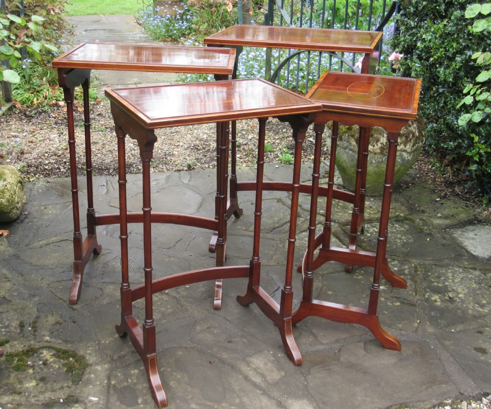 FINE INLAID MAHOGANY QUARTETTO NEST OF TABLES c1910