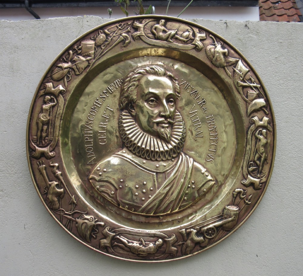 LARGE PRESSED BRASS COMTE DE MEURS WALL PLAQUE c1910