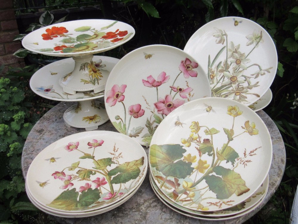 GEORGE JONES 12 PIECE DESSERT SERVICE FAMILIAR HOJ FLOWERS