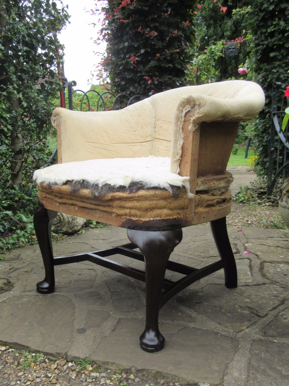GOOD GEORGIAN STYLE MAHOGANY CLUB or DESK CHAIR