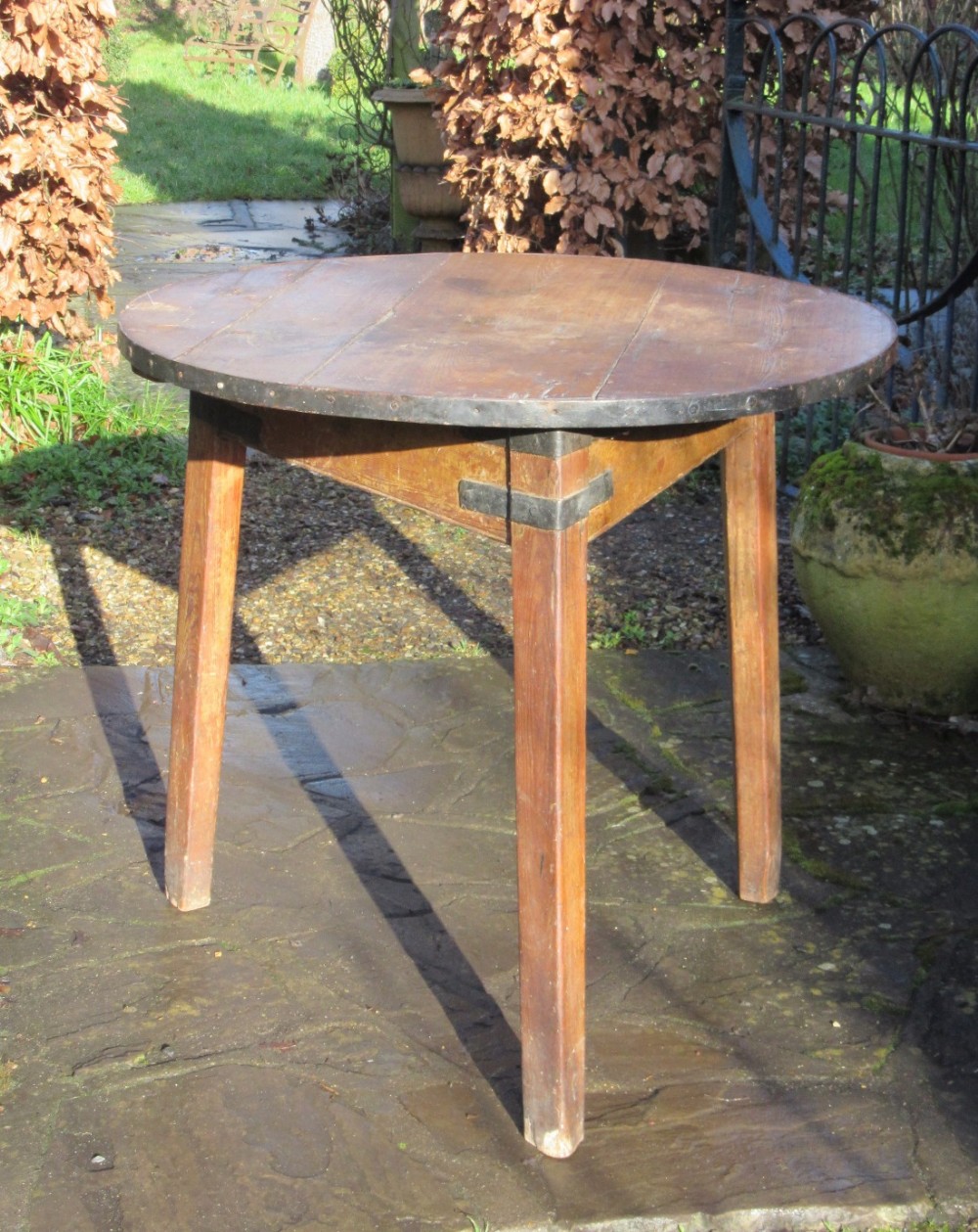 GEORGIAN COUNTRY CRICKET TABLE