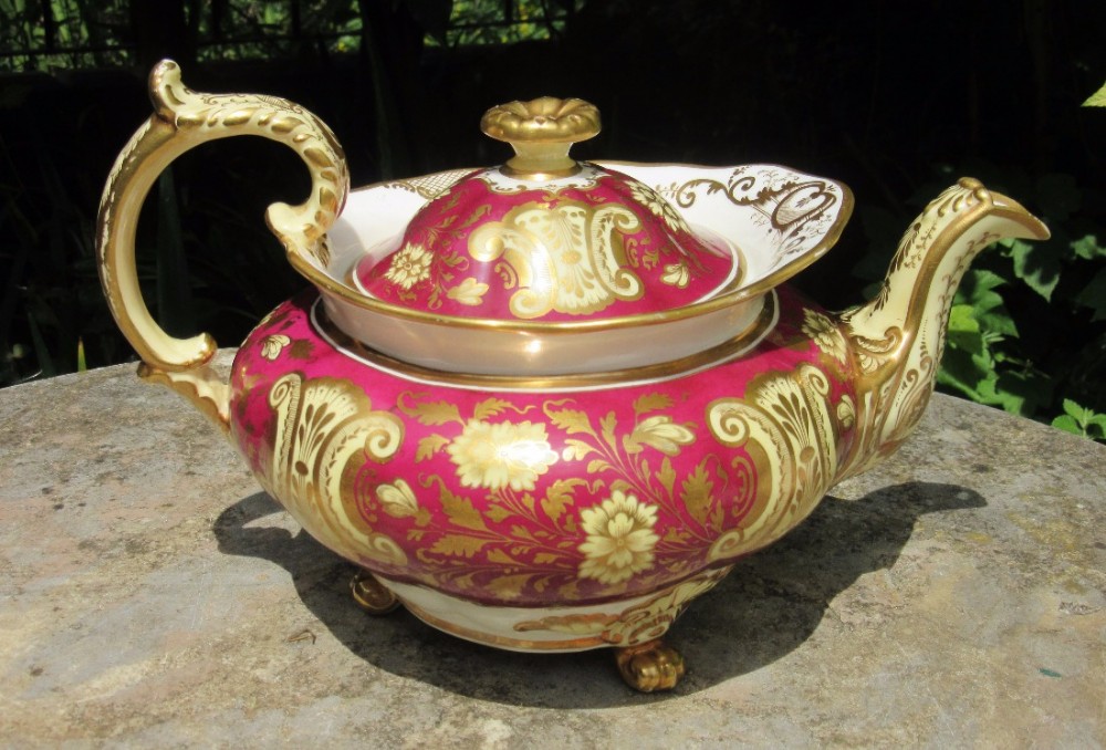 ENGLISH PORCELAIN FINELY-GILDED TEAPOT c1840