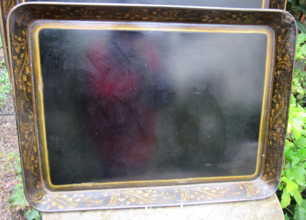 SET OF 3 REGENCY GRADUATED PAPIER MACHE TRAYS View IV