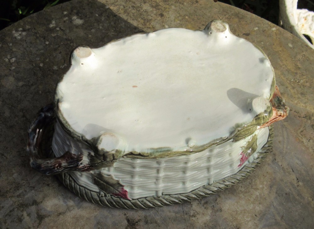 VICTORIAN MAJOLICA GAME PIE DISH c1880 View III