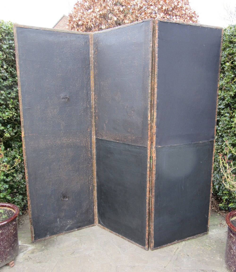19th CENTURY THREE FOLD EMBOSSED LEATHER SCREEN View V