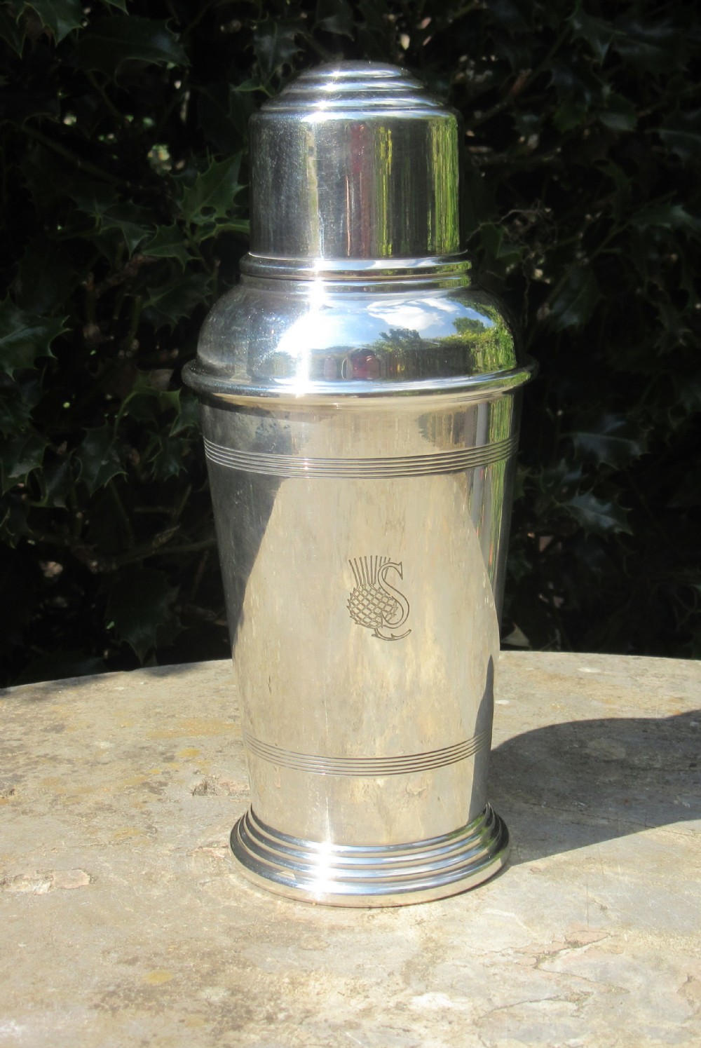 GOLDSMITHS & SILVERSMITHS ART DECO THISTLE COCKTAIL SHAKER