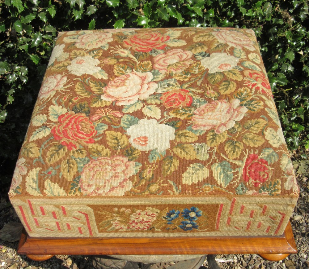 LARGE COUNTRY HOUSE TAPESTRY FOOTSTOOL FOOT STOOL c1840 View II