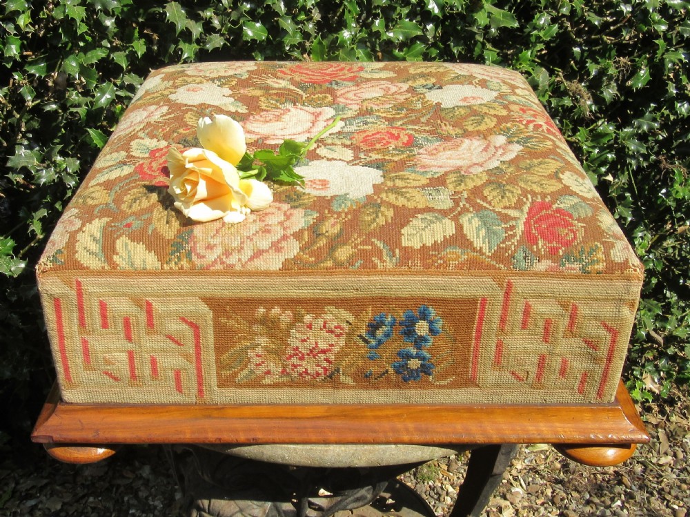 LARGE COUNTRY HOUSE TAPESTRY FOOTSTOOL FOOT STOOL c1840 View III