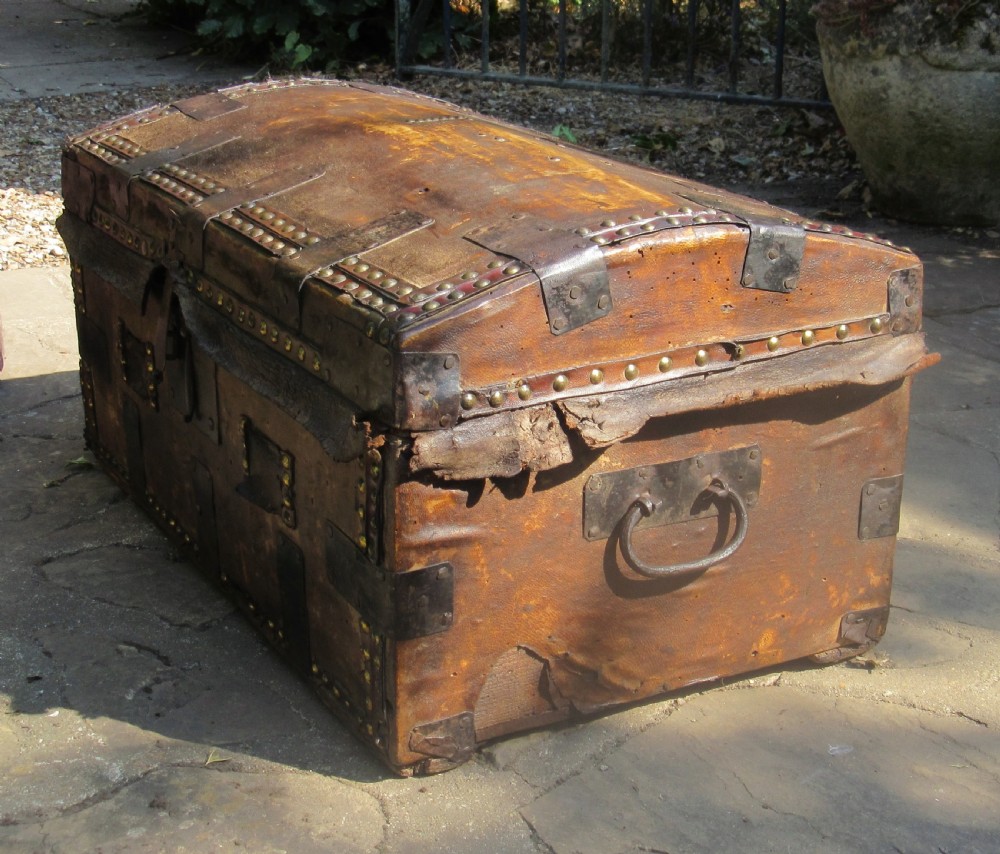 SMALL GEORGIAN FURNELL & BAGNAL HIDE TRAVELLING TRUNK c1810 View VI