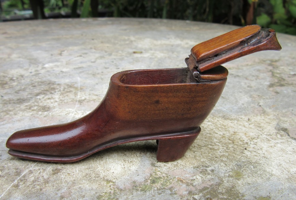 ANTIQUE SHOE SNUFF BOX c1840 View IV