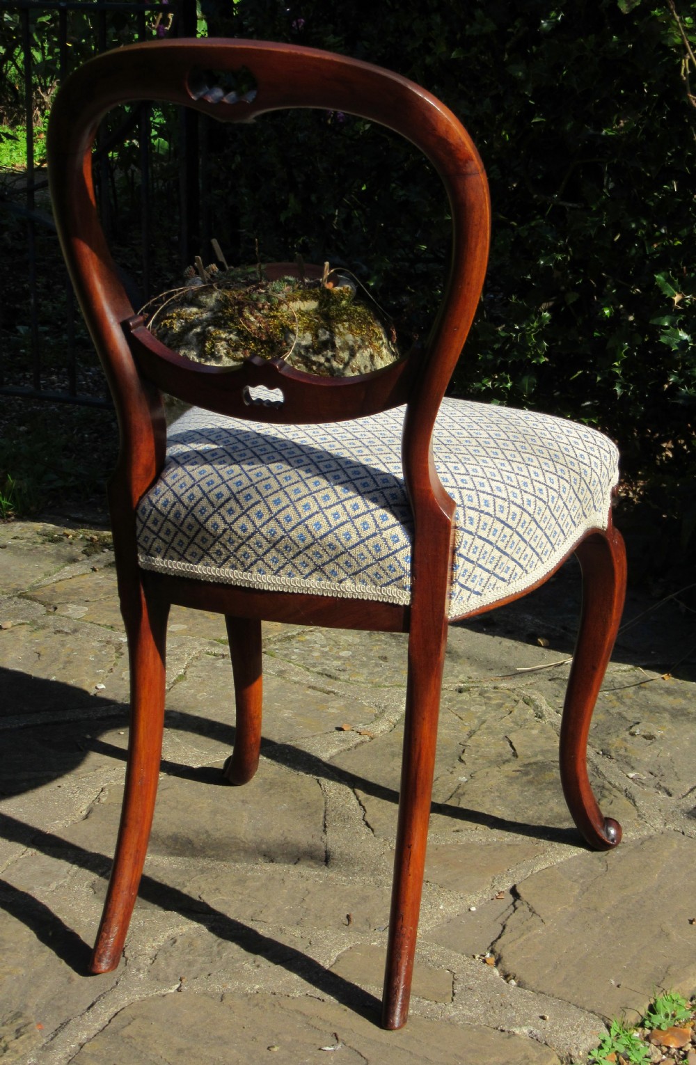 FINE SET OF FOUR VICTORIAN WALNUT DINING CHAIRS View III