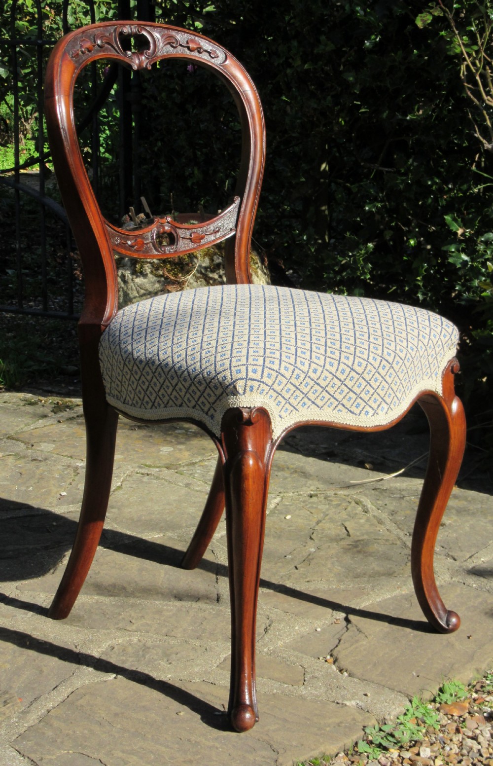 FINE SET OF FOUR VICTORIAN WALNUT DINING CHAIRS View V