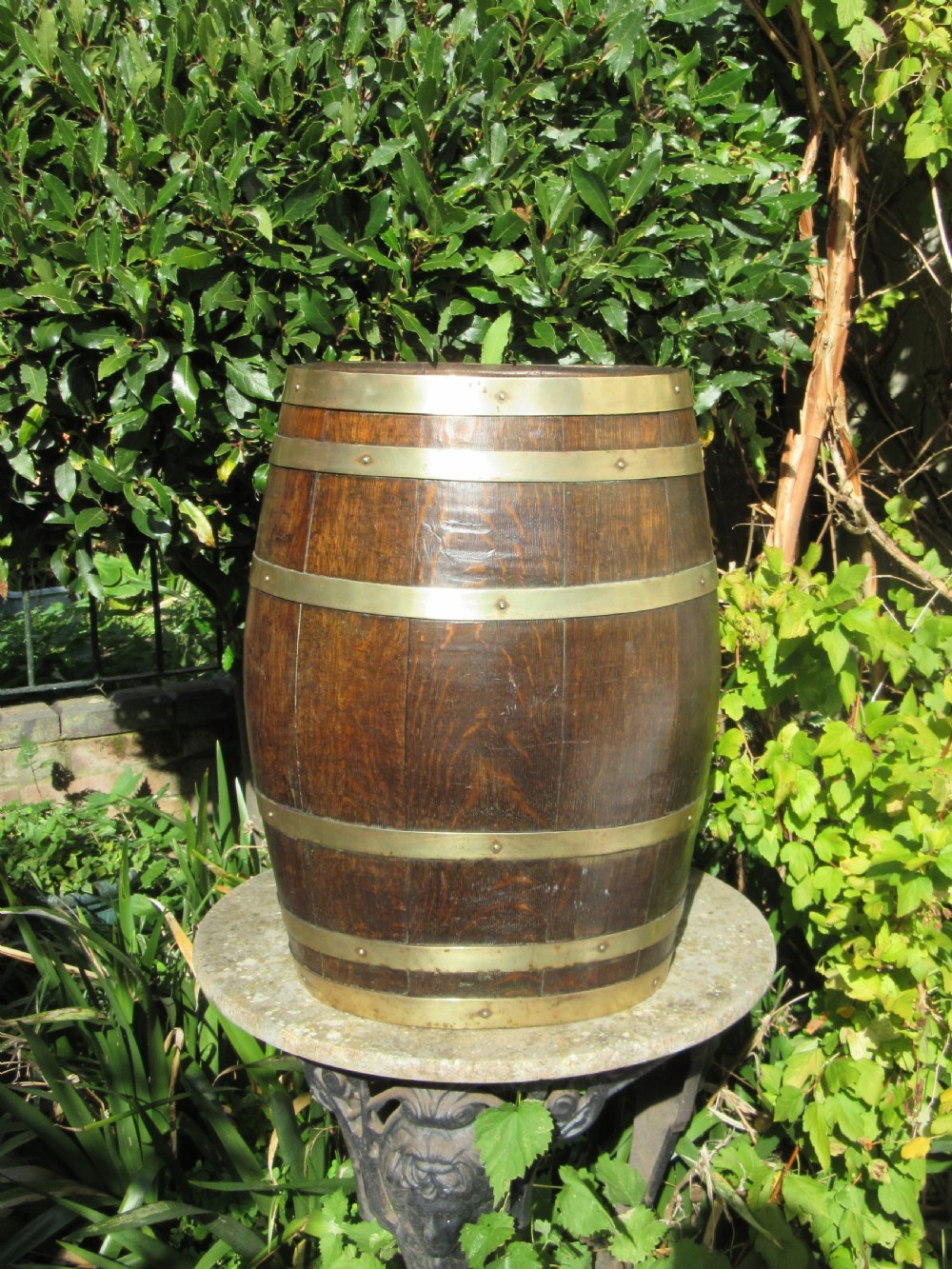 ANTIQUE OVAL COOPERED OAK & BRASS BARREL