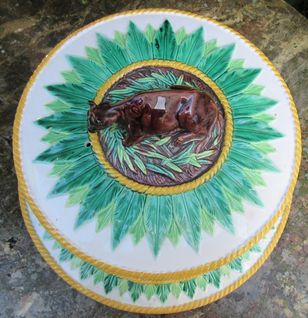 GEORGE JONES MAJOLICA COW CHEESE DOME AND STAND View II