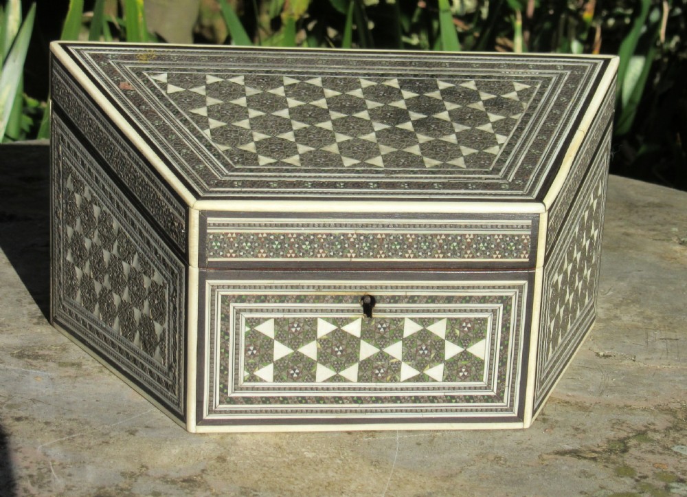 ANTIQUE INDIAN INLAID SANDALWOOD STATIONERY BOX  View II