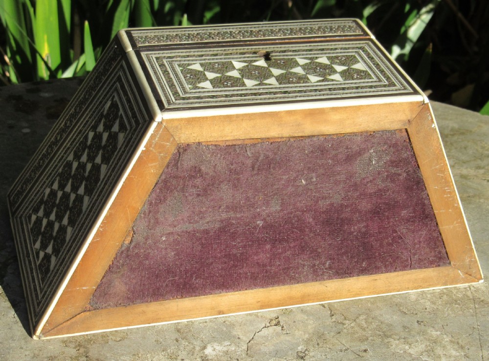 ANTIQUE INDIAN INLAID SANDALWOOD STATIONERY BOX  View IX