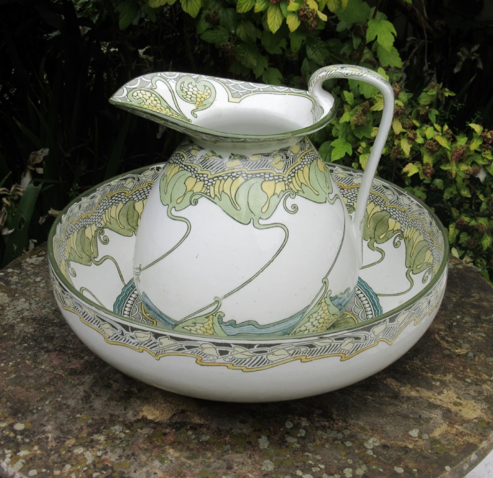 ART NOUVEAU ROYAL DOULTON KELMSCOT JUG & BASIN