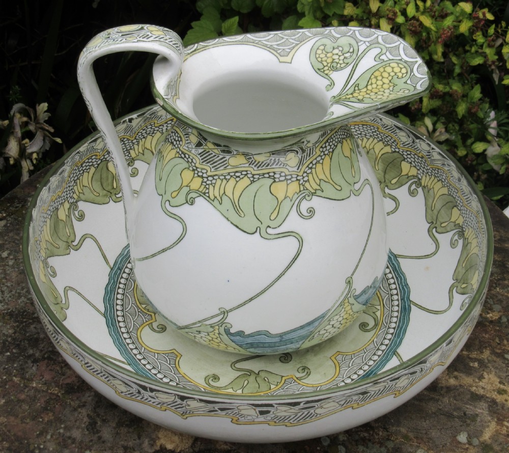 ART NOUVEAU ROYAL DOULTON KELMSCOT JUG & BASIN View II