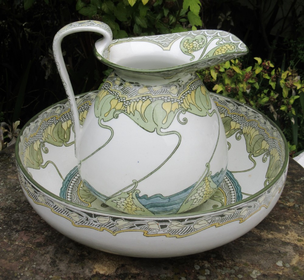 ART NOUVEAU ROYAL DOULTON KELMSCOT JUG & BASIN View III