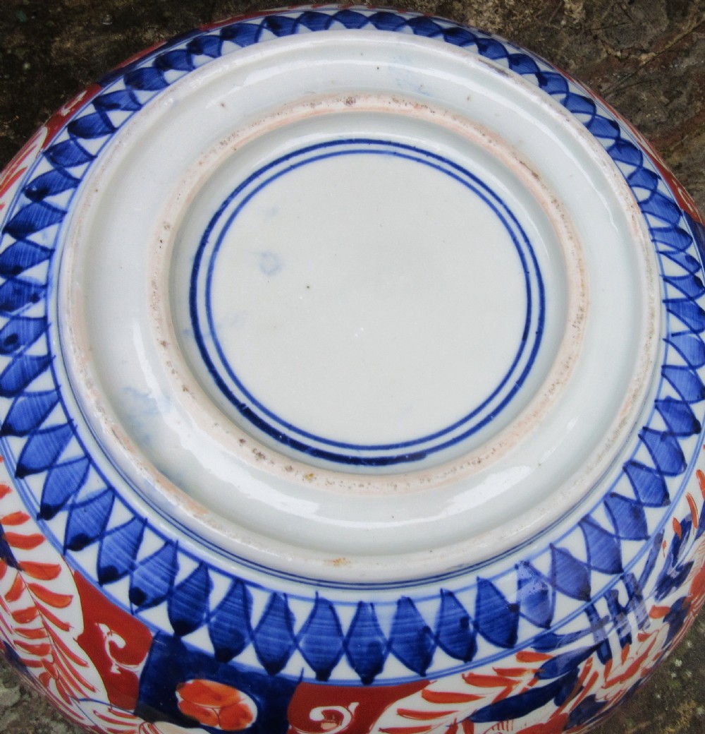 GOOD SIZED ANTIQUE IMARI BOWL c1880 View IV