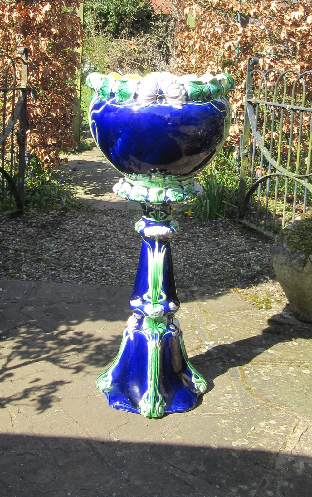 GOOD ART NOUVEAU MAJOLICA WATERLILY  JARDINIERE & STAND
