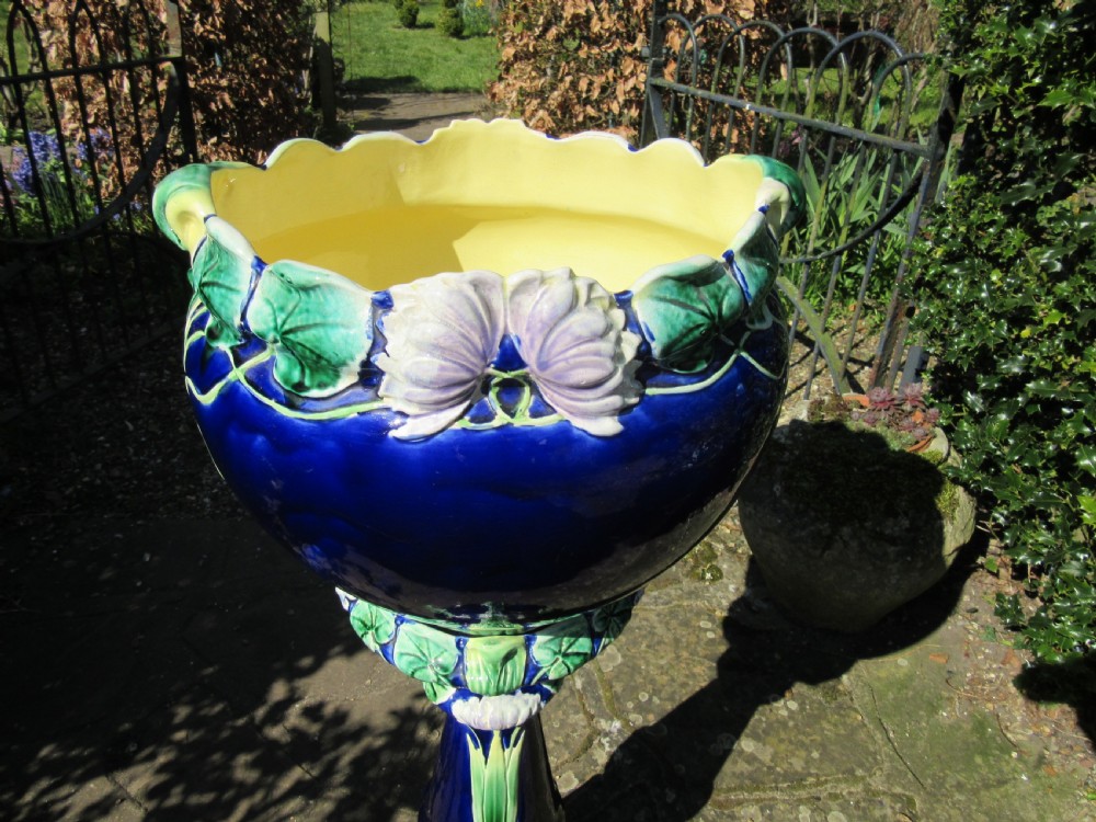 GOOD ART NOUVEAU MAJOLICA WATERLILY  JARDINIERE & STAND View IV