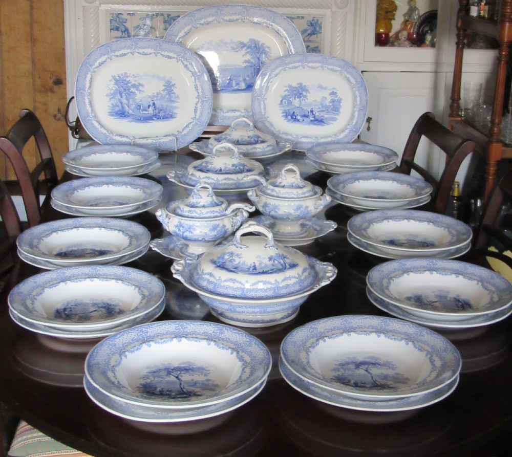LARGE RIDGWAY HUMPHREY'S CLOCK BLUE & WHITE DINNER SERVICE c1840