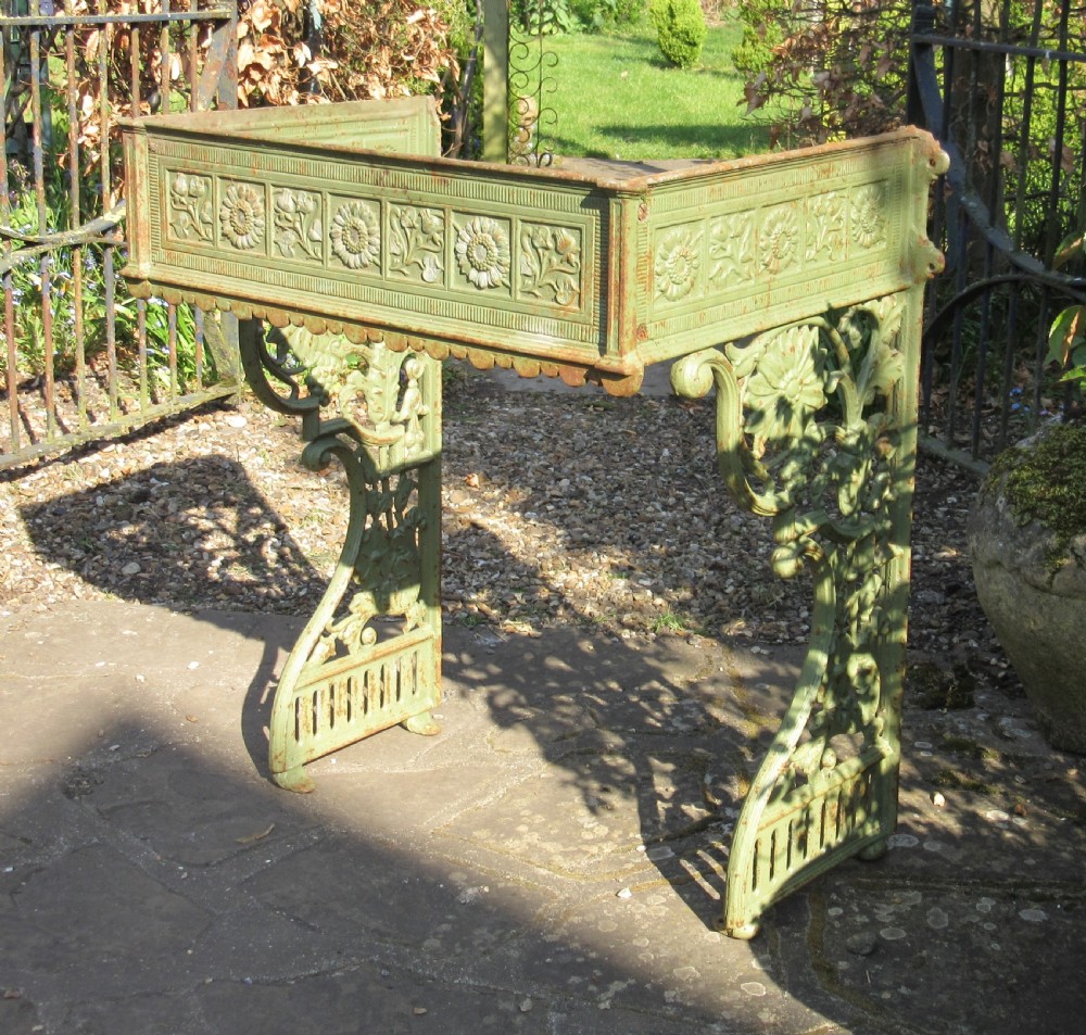 VICTORIAN CAST IRON SINK STAND