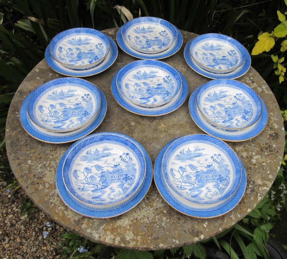 COPELAND NEW ZEALAND PORCELAIN WILLOW PATTERN TEA SET View IV