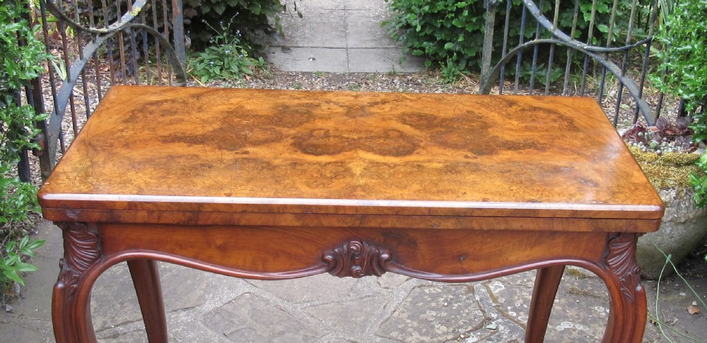 FINE VICTORIAN BURR WALNUT CARD TABLE c1860 View VI