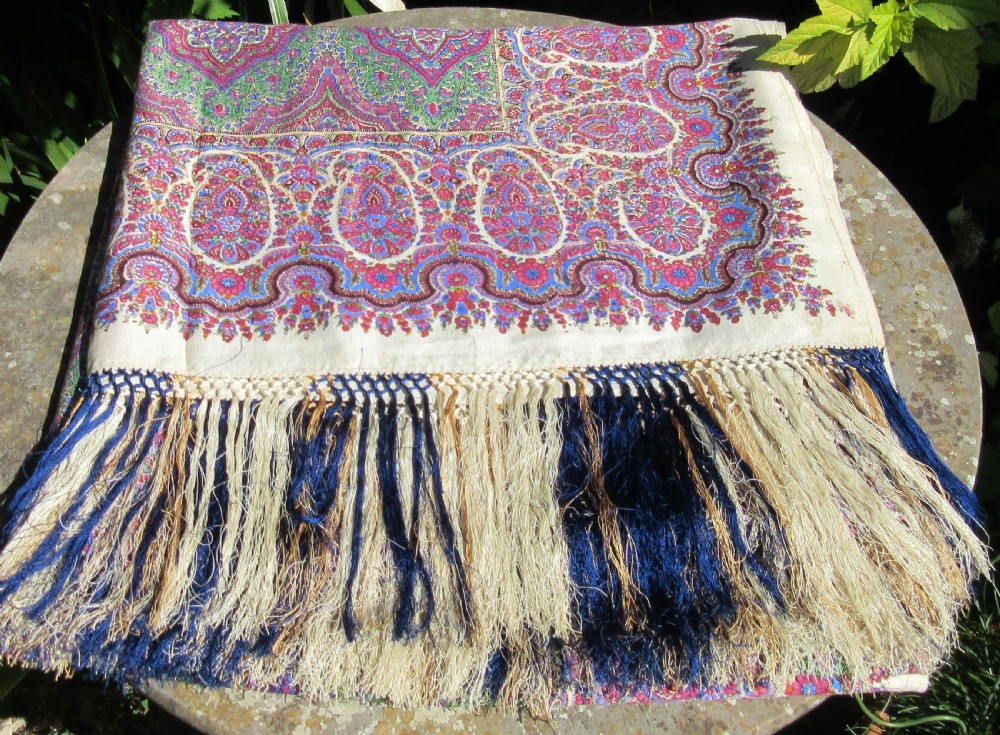 LARGE VICTORIAN PAISLEY SHAWL