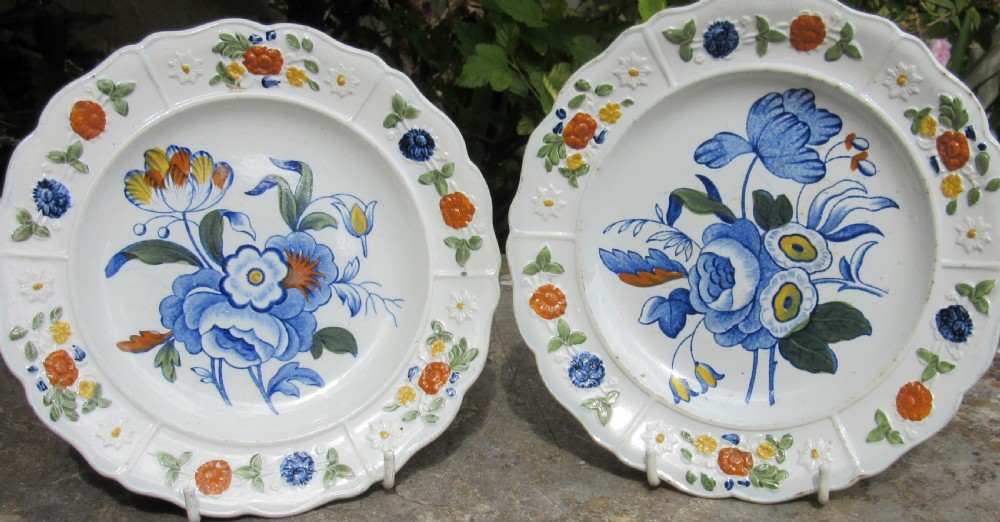 PAIR OF ENGLISH PRATTWARE PLATES c1820 View II