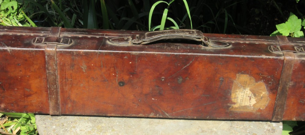 ANTIQUE LEATHER GUN CASE - C. ROBERTS HONG KONG View VII
