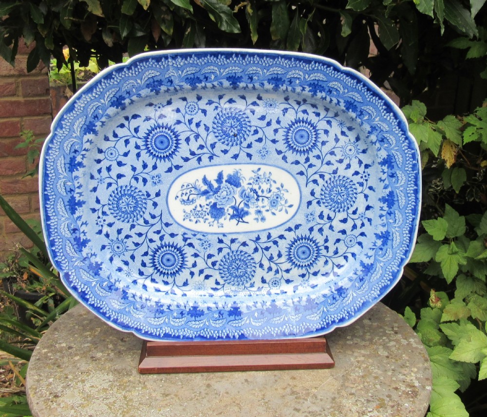 LARGE ENGLISH BLUE & WHITE SERVING PLATTER c1830