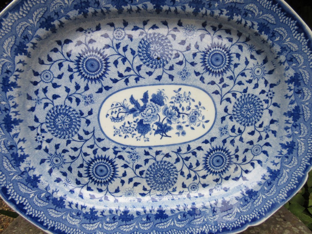 LARGE ENGLISH BLUE & WHITE SERVING PLATTER c1830 View III