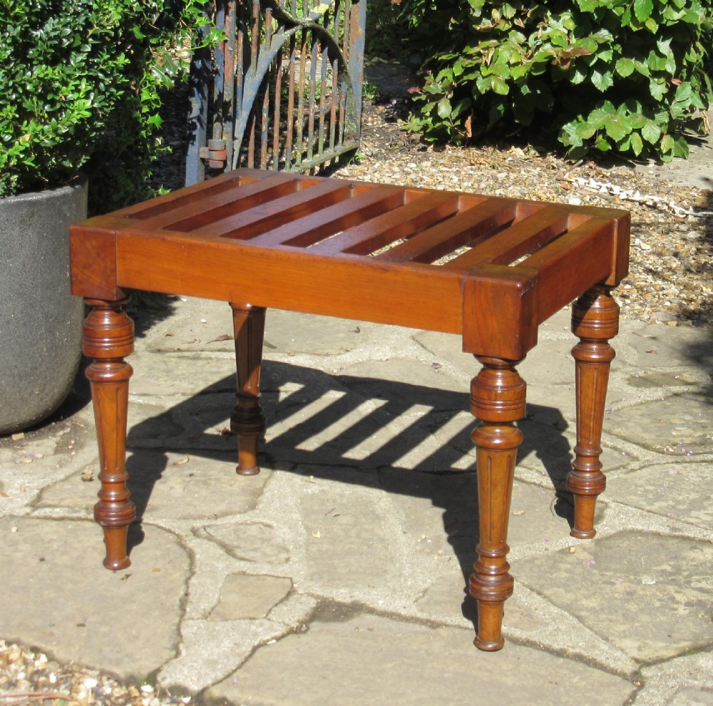 GOOD VICTORIAN WALNUT LUGGAGE STAND