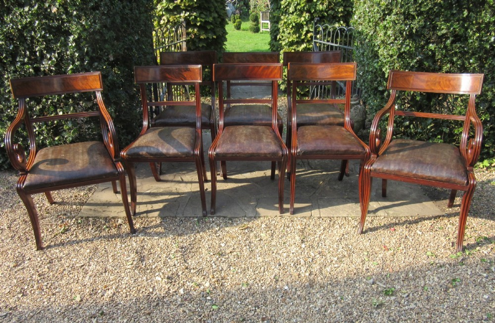 SET OF EIGHT REGENCY MAHOGANY DINING CHAIRS