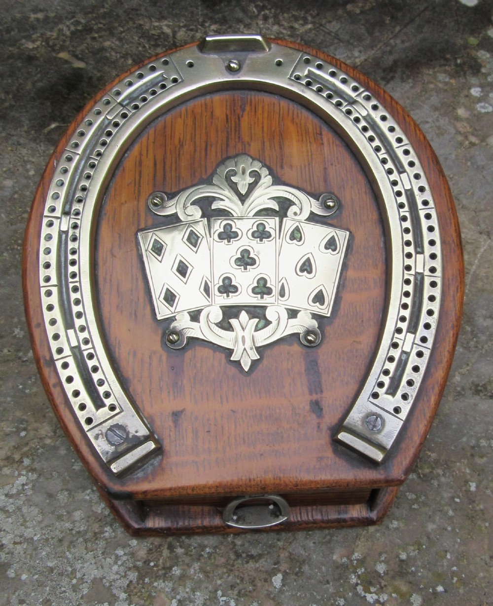 ANTIQUE OAK HORSESHOE CRIBBAGE BOARD BOX 