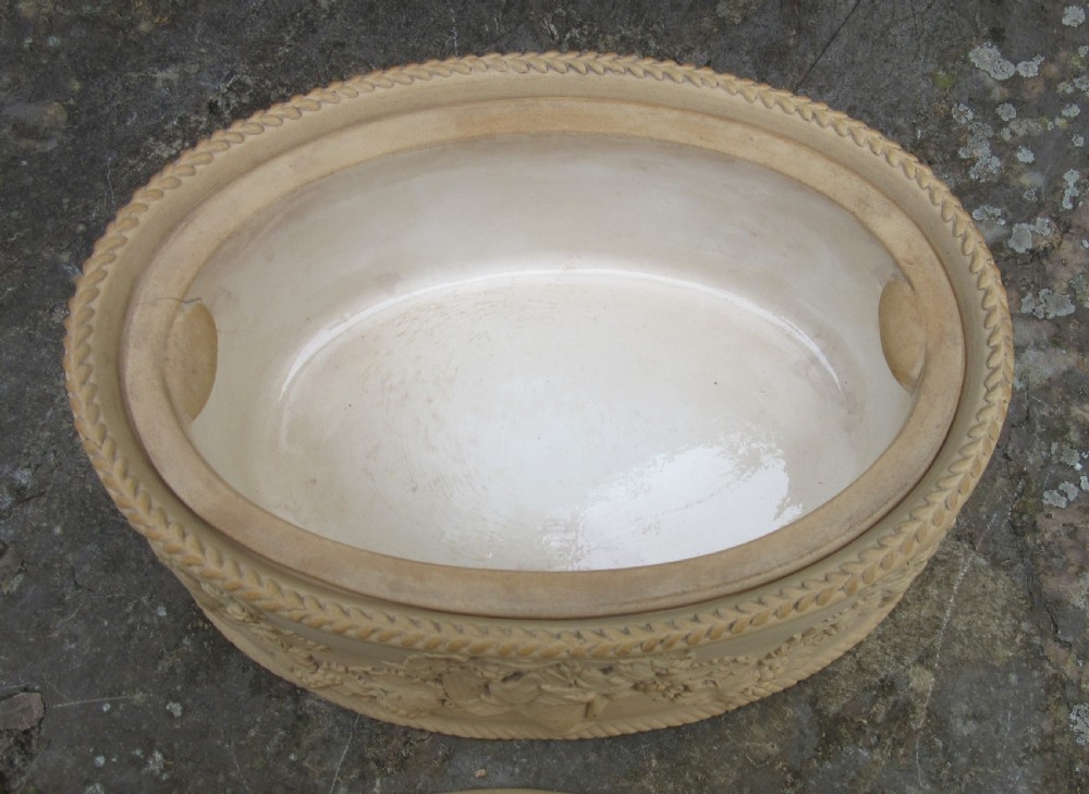 WEDGWOOD BISCUIT WARE GAME PIE DISH & LINER 1867 View II