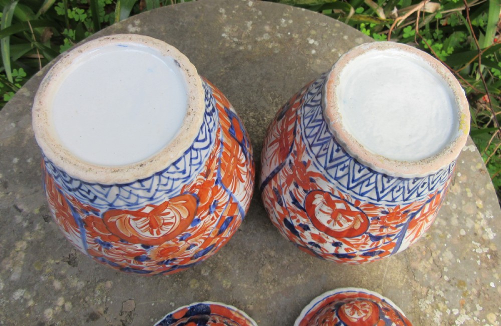 PAIR OF JAPANESE IMARI VASES & COVERS c1880 View III