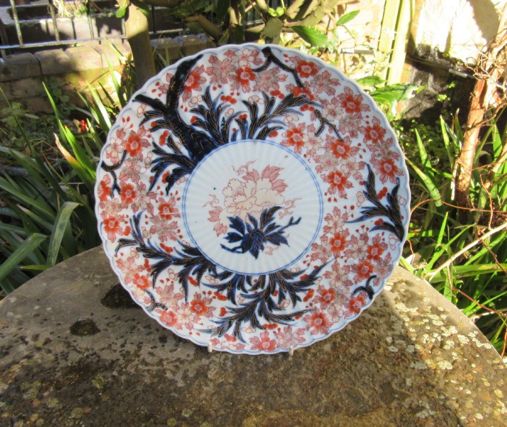 ANTIQUE IMARI CHARGER c1880