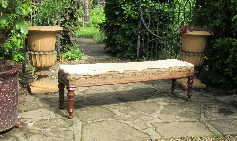 VICTORIAN WALNUT WINDOW SEAT FENDER STOOL