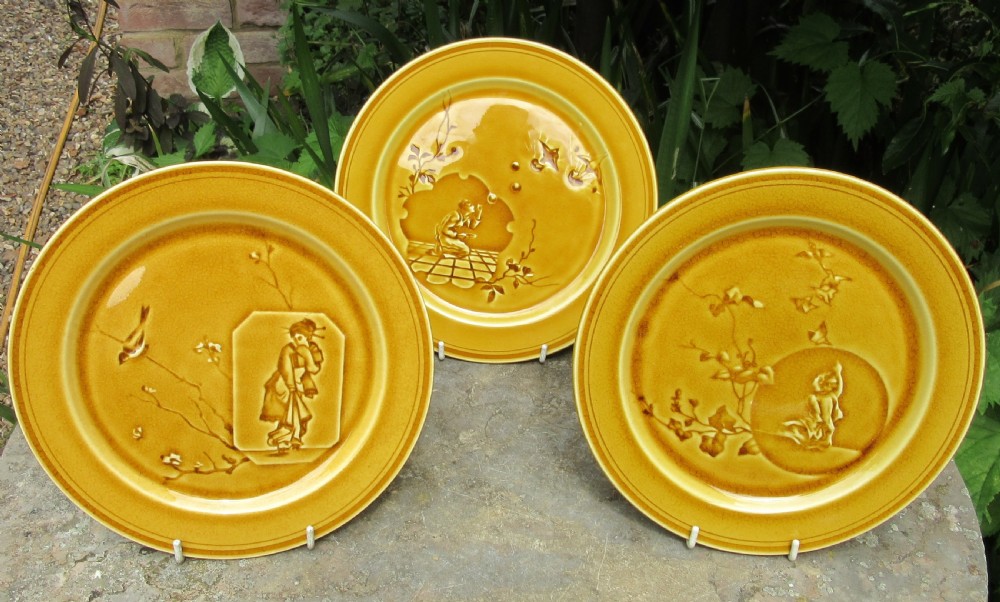 SET OF 10 FRENCH MAJOLICA AESTHETIC MOVEMENT PLATES c1880 View II