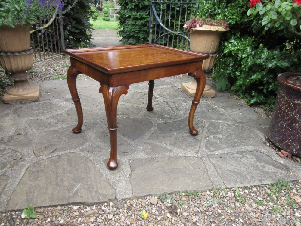 FINE QUEEN ANNE STYLE WALNUT COFFEE TABLE c1910 View VII